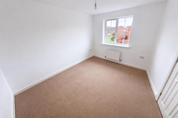 Nuthatch Close, Corby