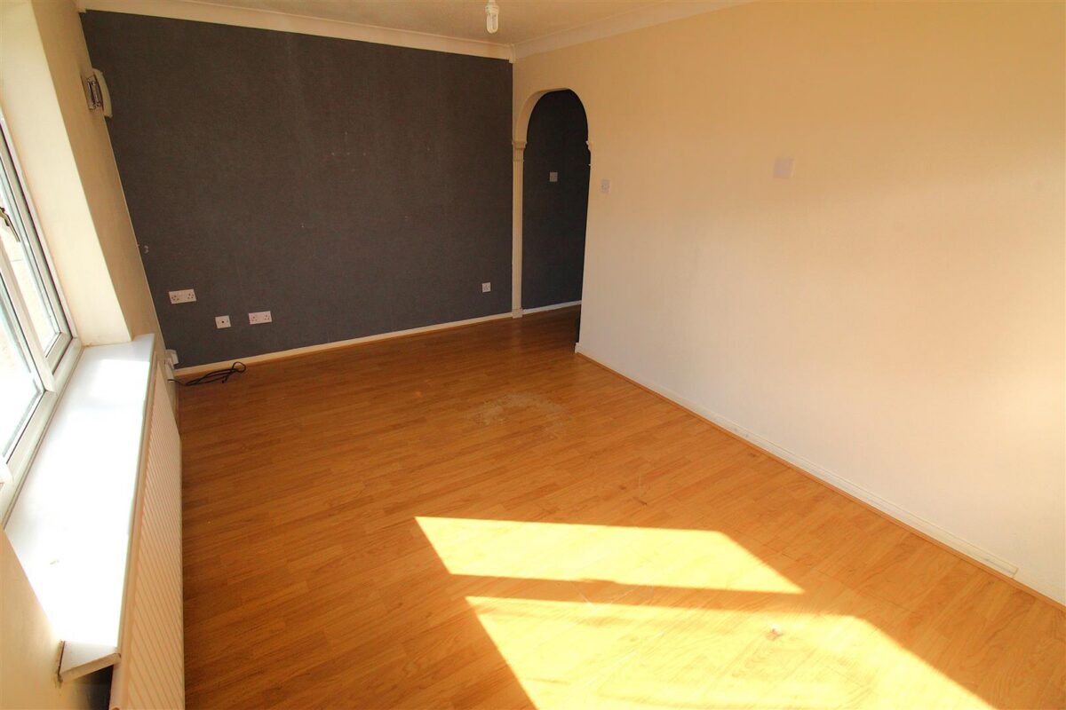 Chestnut Avenue, Corby