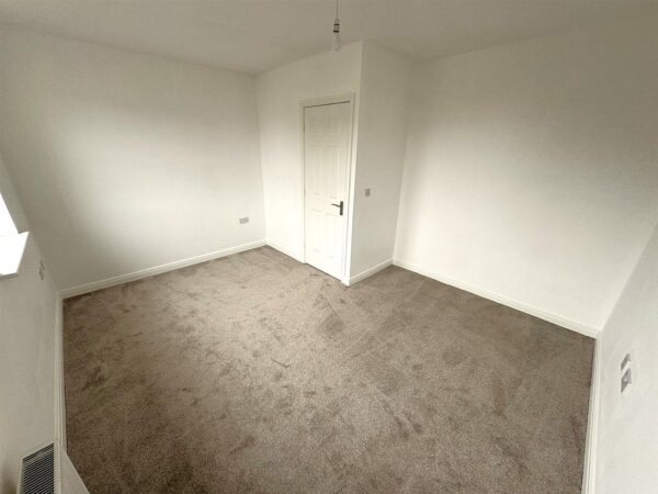 Flatford Close, Corby