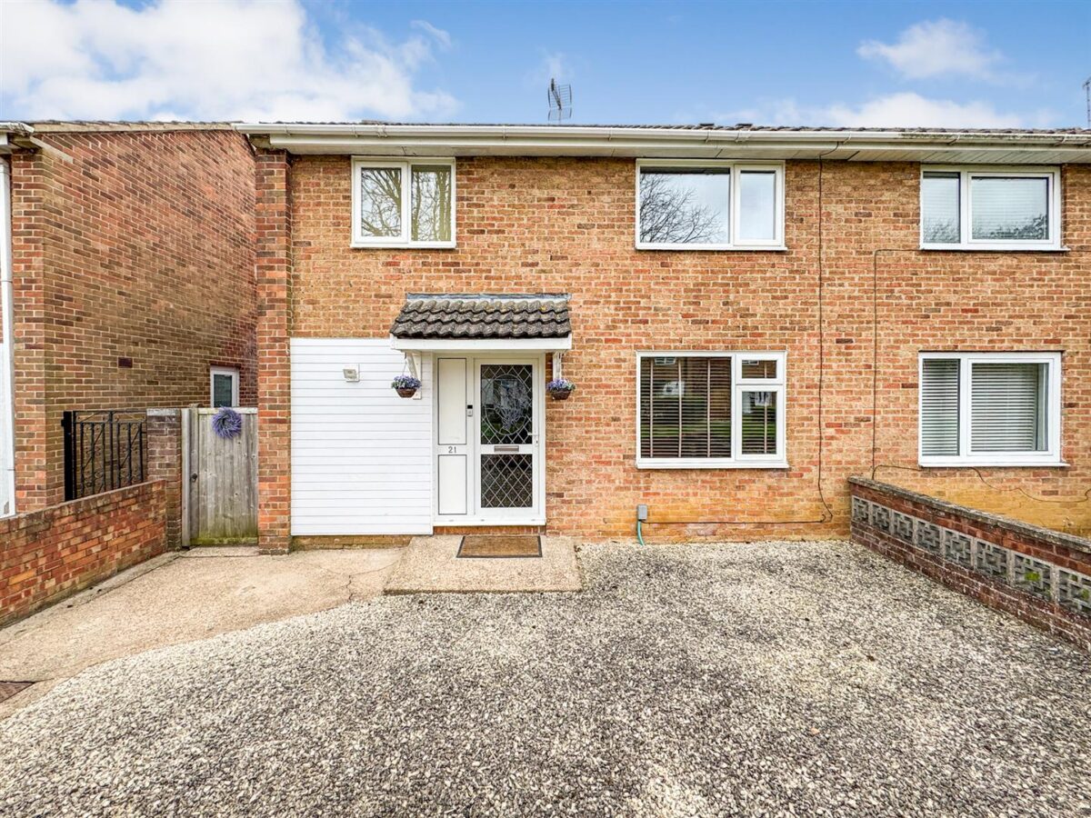 Warminster close, Corby