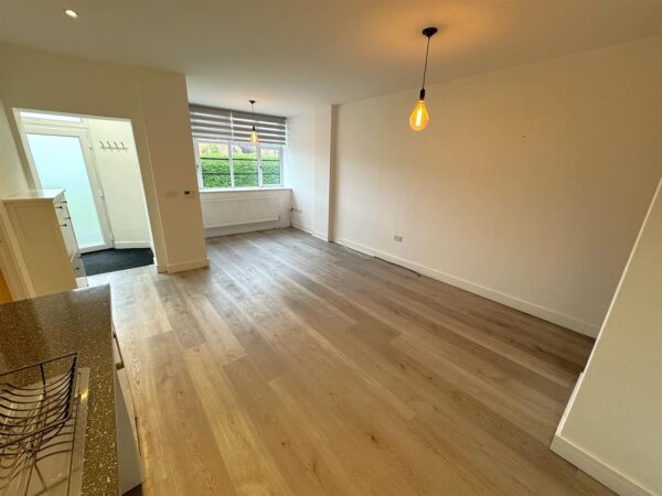 Studfall Avenue, Corby