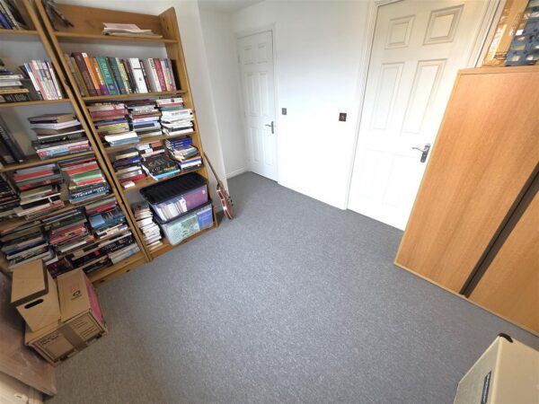 Cheltenham Road, Corby