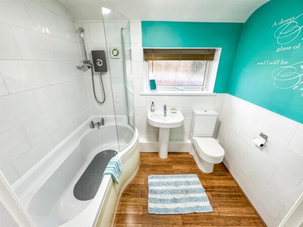 Warminster close, Corby