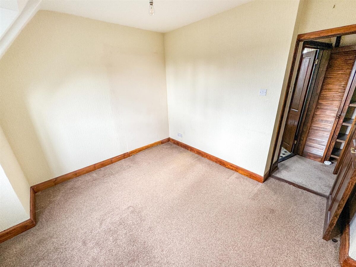 Franklin Fields, Corby