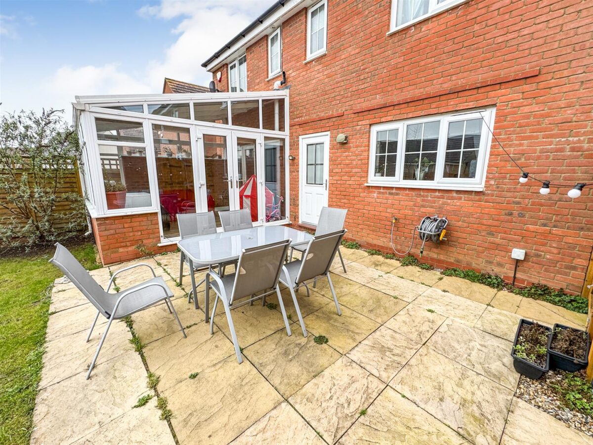 Livingstone Road, Corby