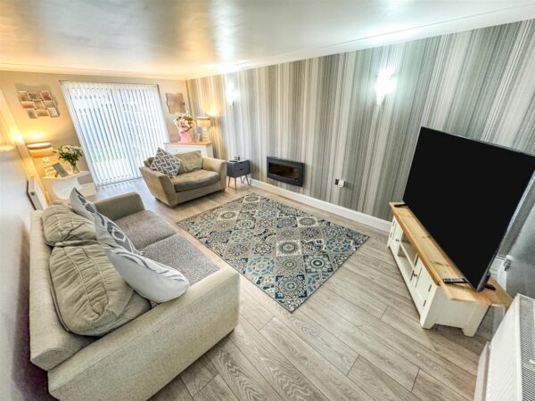 Warminster close, Corby