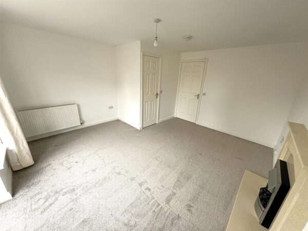 Flatford Close, Corby