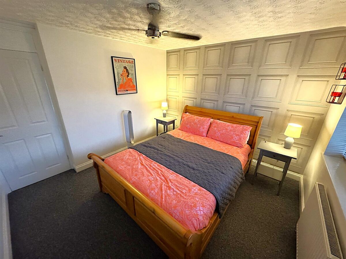 Warminster close, Corby