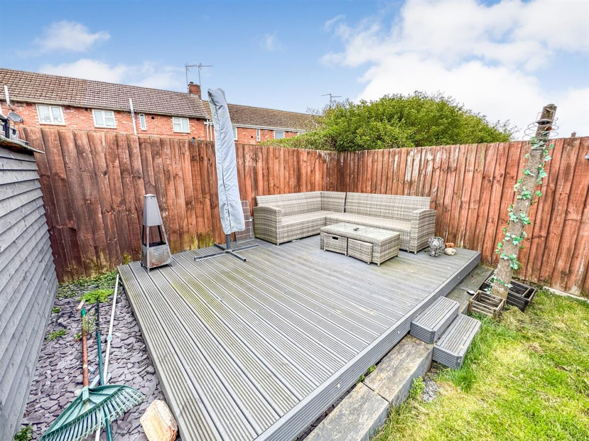 Chelveston Drive, Corby