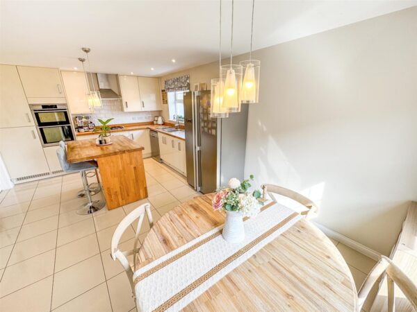 Clarendon Close, Corby