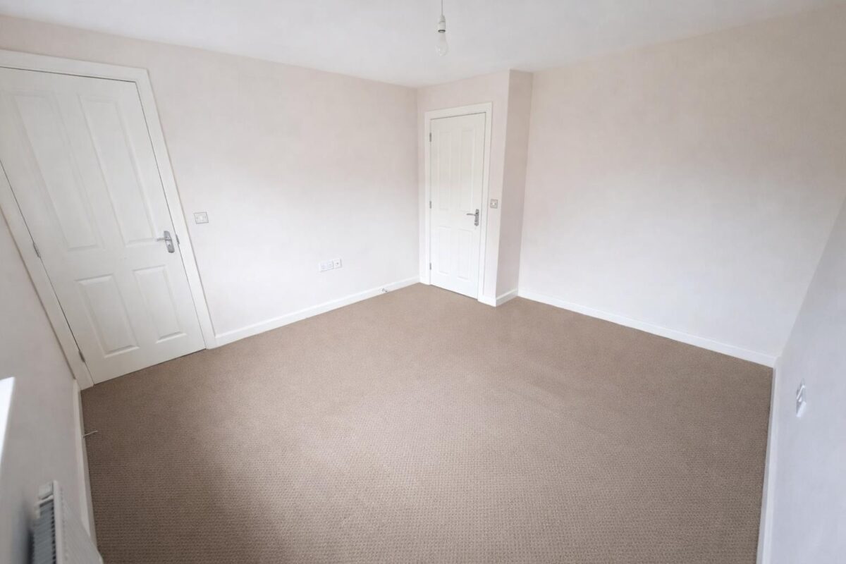 Nuthatch Close, Corby