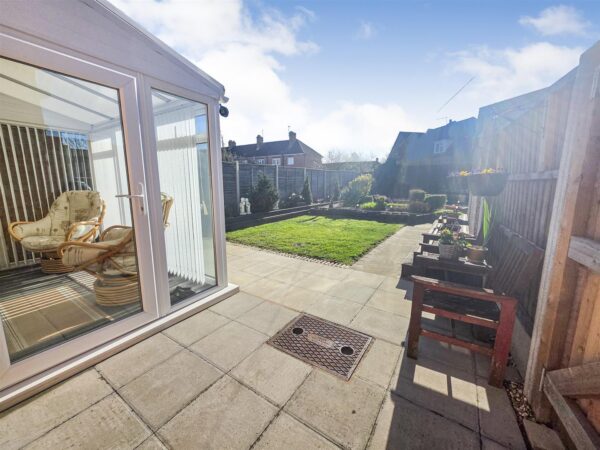 Tanfields Grove, Corby