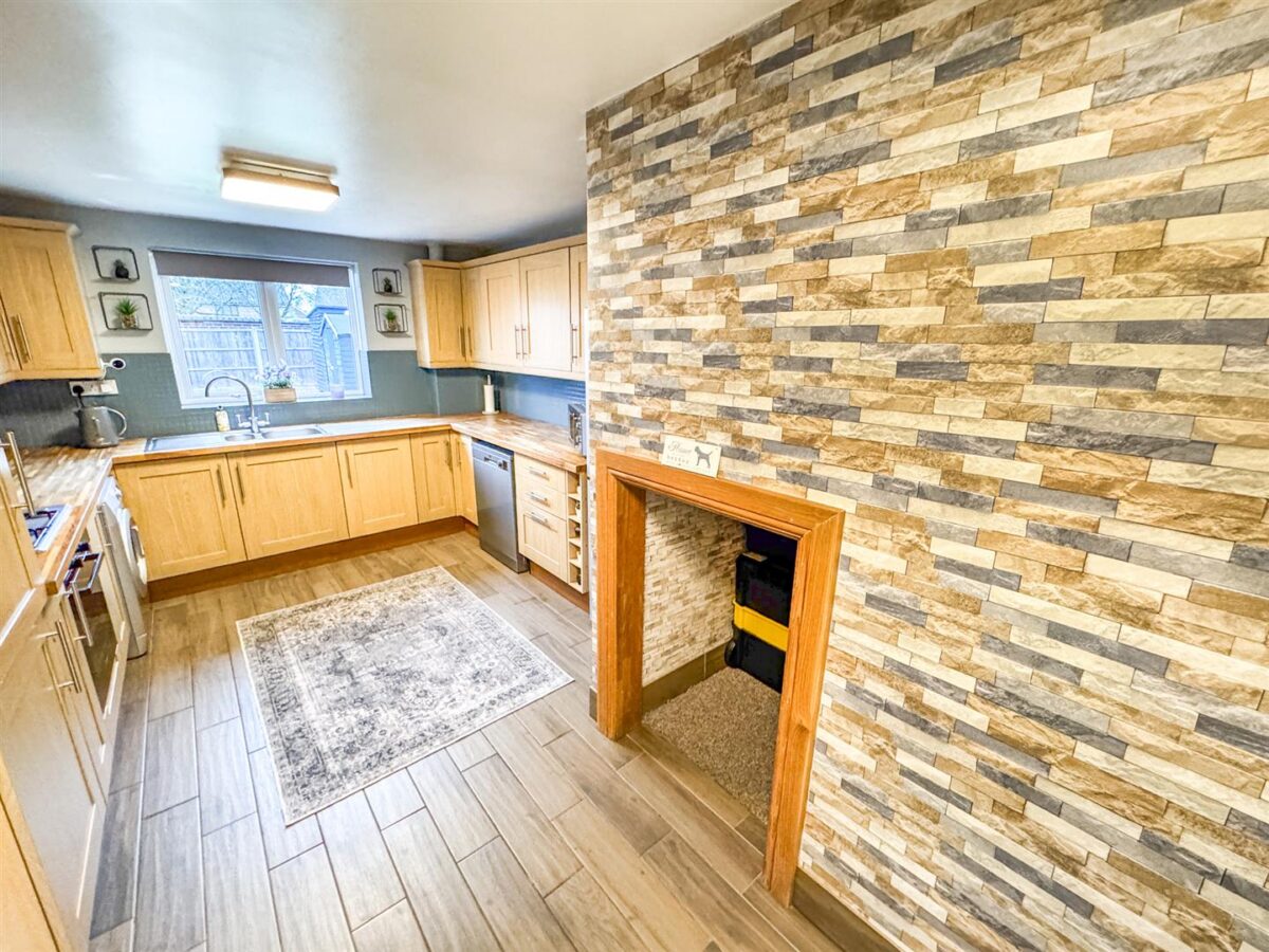 Warminster close, Corby