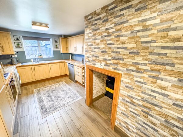 Warminster close, Corby