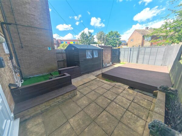 Elizabeth Street, Corby
