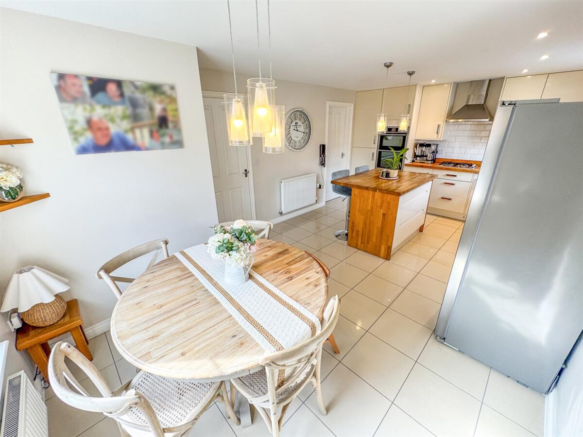 Clarendon Close, Corby