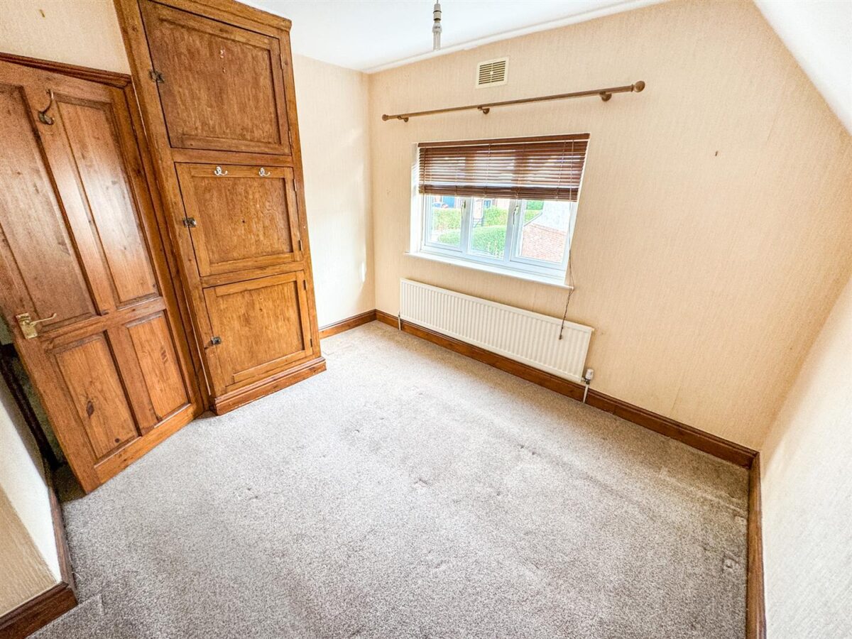 Franklin Fields, Corby