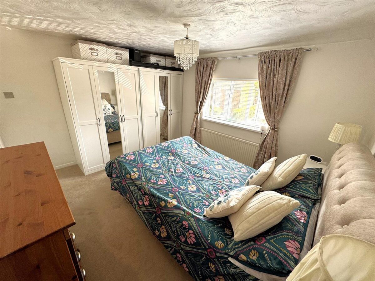 Norfolk Close, Corby