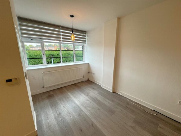 Studfall Avenue, Corby