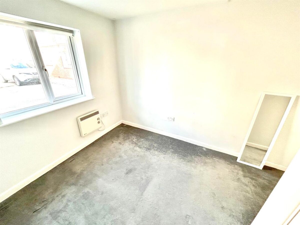 Langdale Grove, Corby