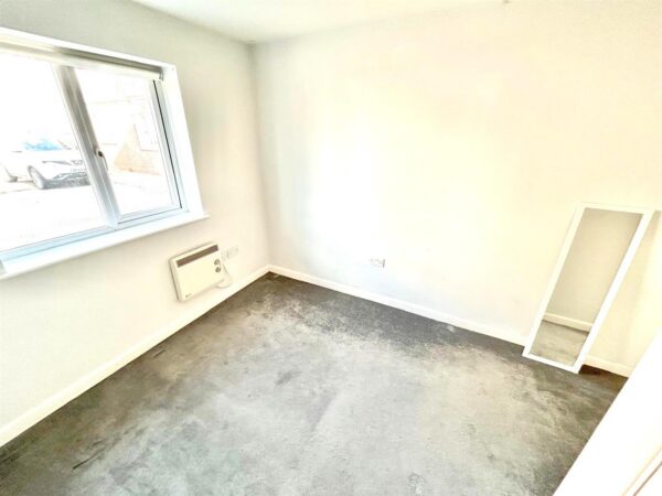 Langdale Grove, Corby