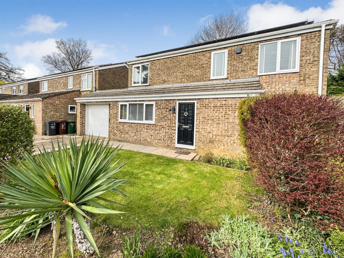 Brisbane Gardens, Corby