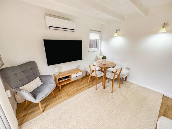 Wheatley Avenue, Corby