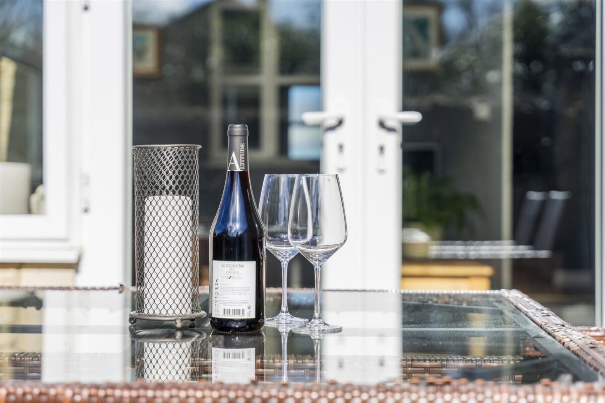 Deenethorpe, Deenethorpe