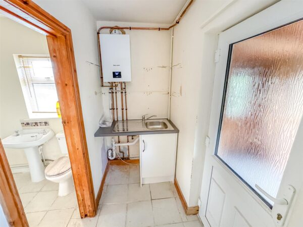 Franklin Fields, Corby