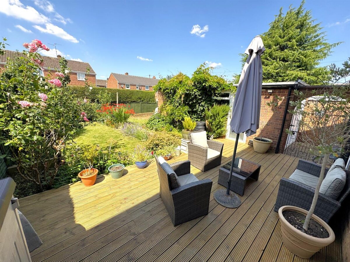 Norfolk Close, Corby