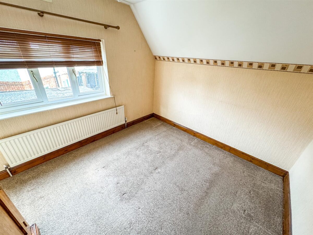 Franklin Fields, Corby