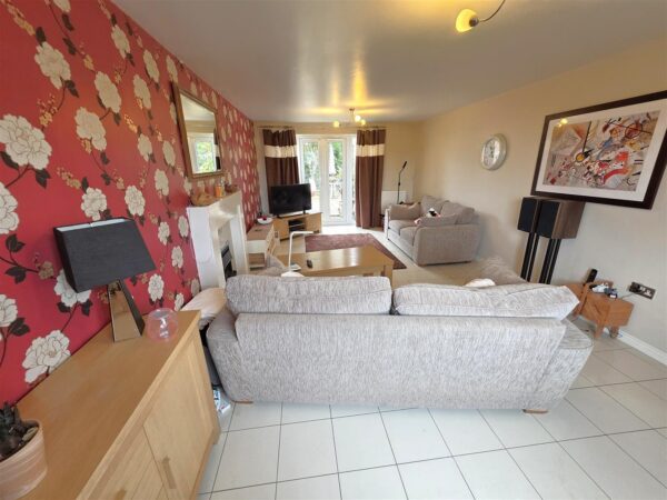 Cheltenham Road, Corby