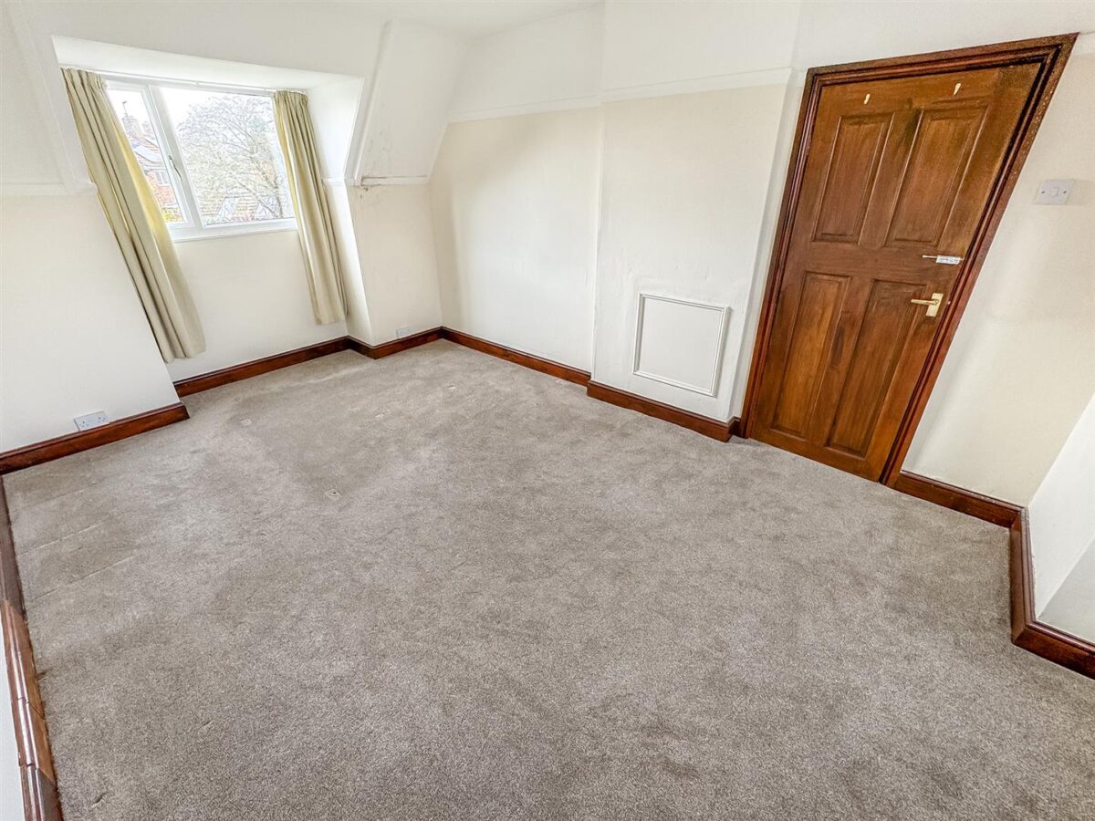 Franklin Fields, Corby