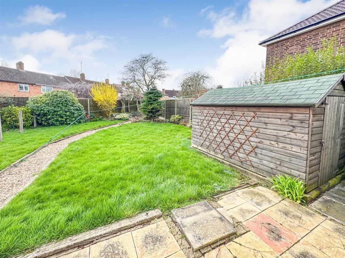 Franklin Fields, Corby