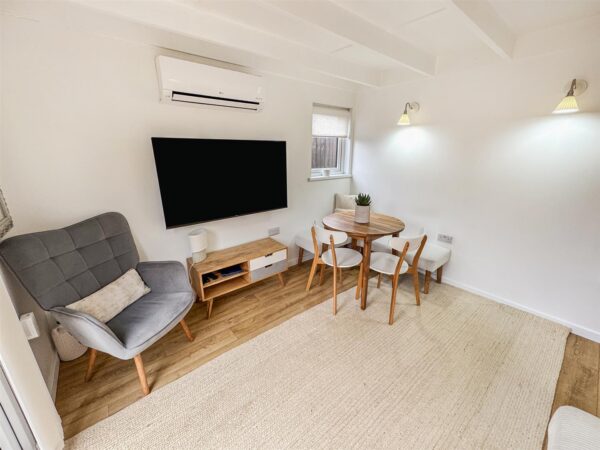 Wheatley Avenue, Corby