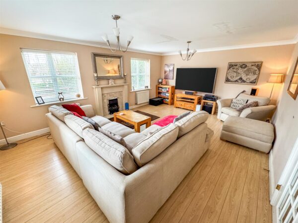 Chatsworth Road, Corby