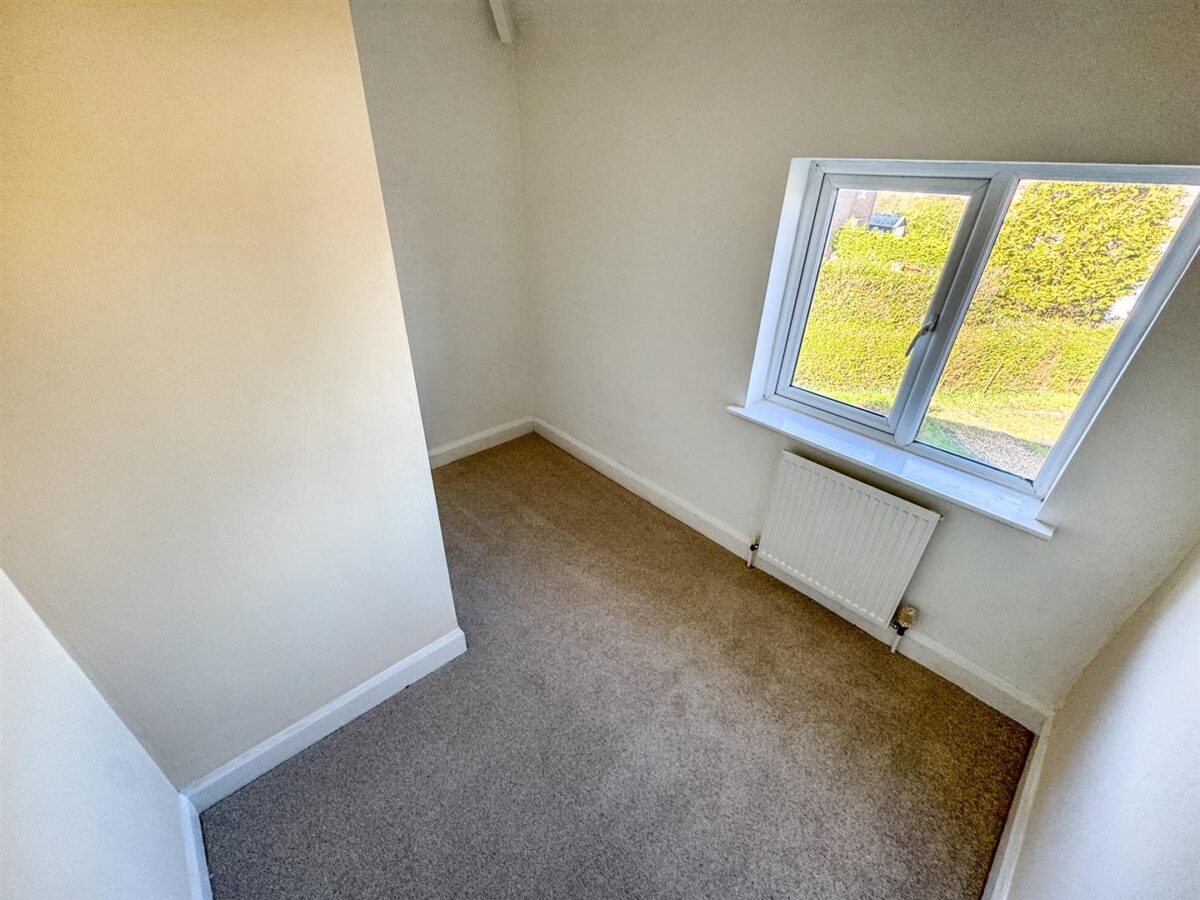 Parsons Grove, Corby