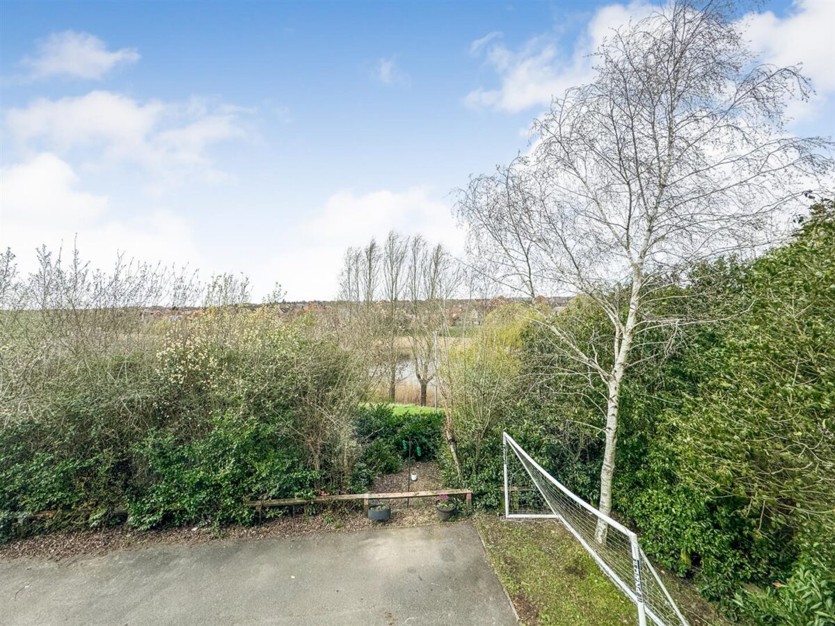 Chatsworth Road, Corby