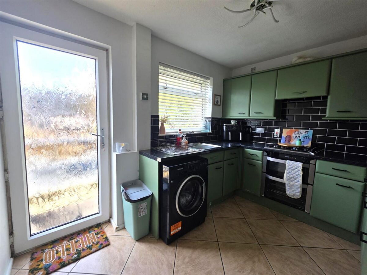 Browning Walk, Corby