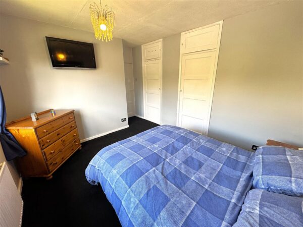 Studfall Avenue, Corby