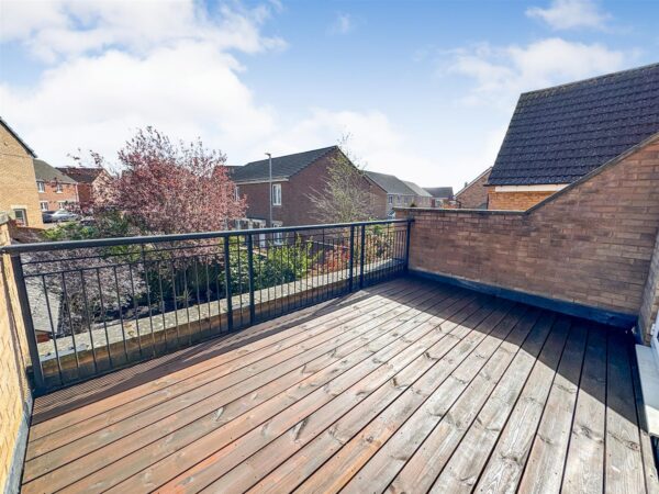 Fieldfare Close, Corby