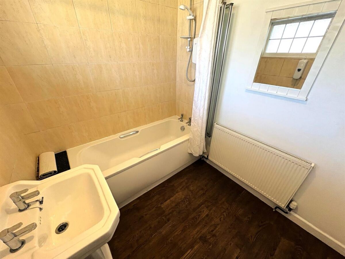 Studfall Avenue, Corby