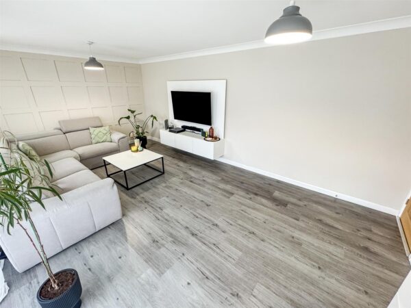 25, Tower Hill Road, Corby, North Northamptonshire