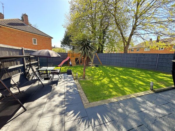 Fineshade Grove, Corby