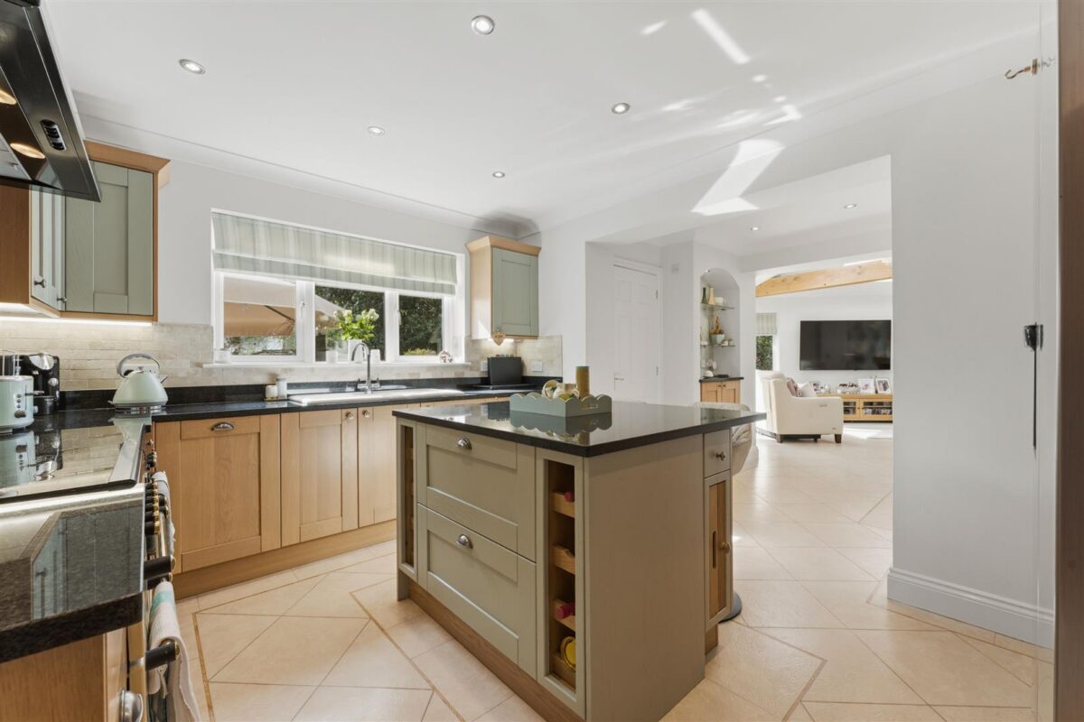 Beech Close, Desborough, Kettering