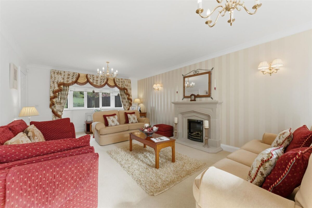 Beech Close, Desborough, Kettering