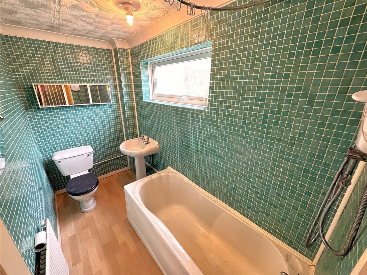 Kensington walk, Corby