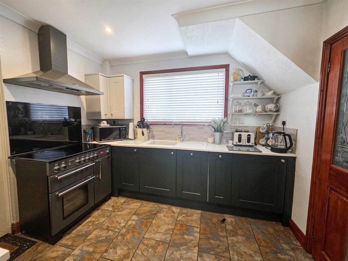 Shakespeare Way, Corby