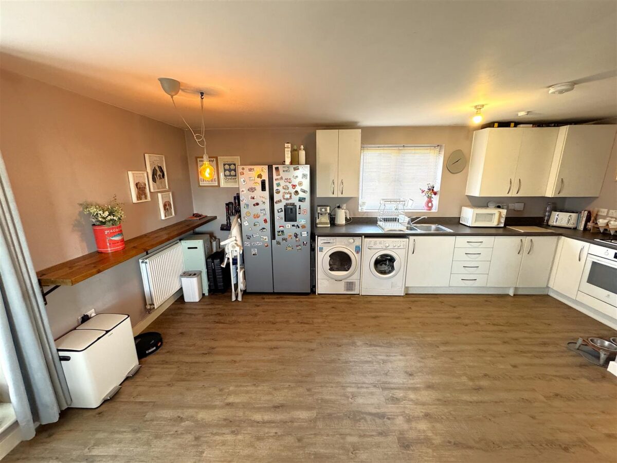 Airfield Way, Weldon, Corby