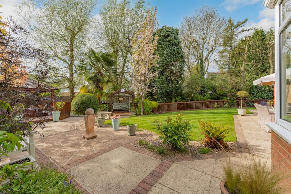 Beech Close, Desborough, Kettering